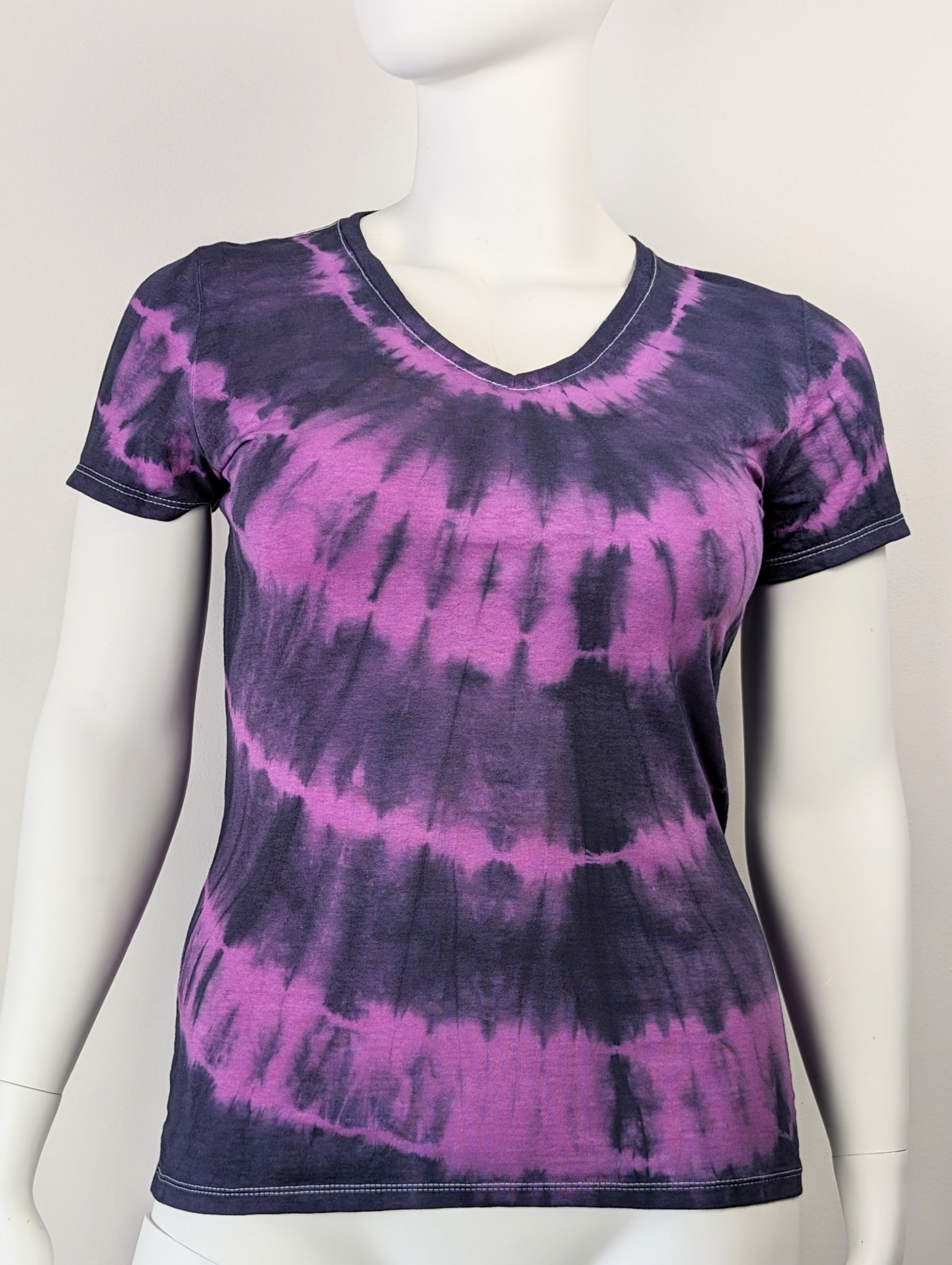 Purple and Black Shibori Ladies V Neck T Shirt - L