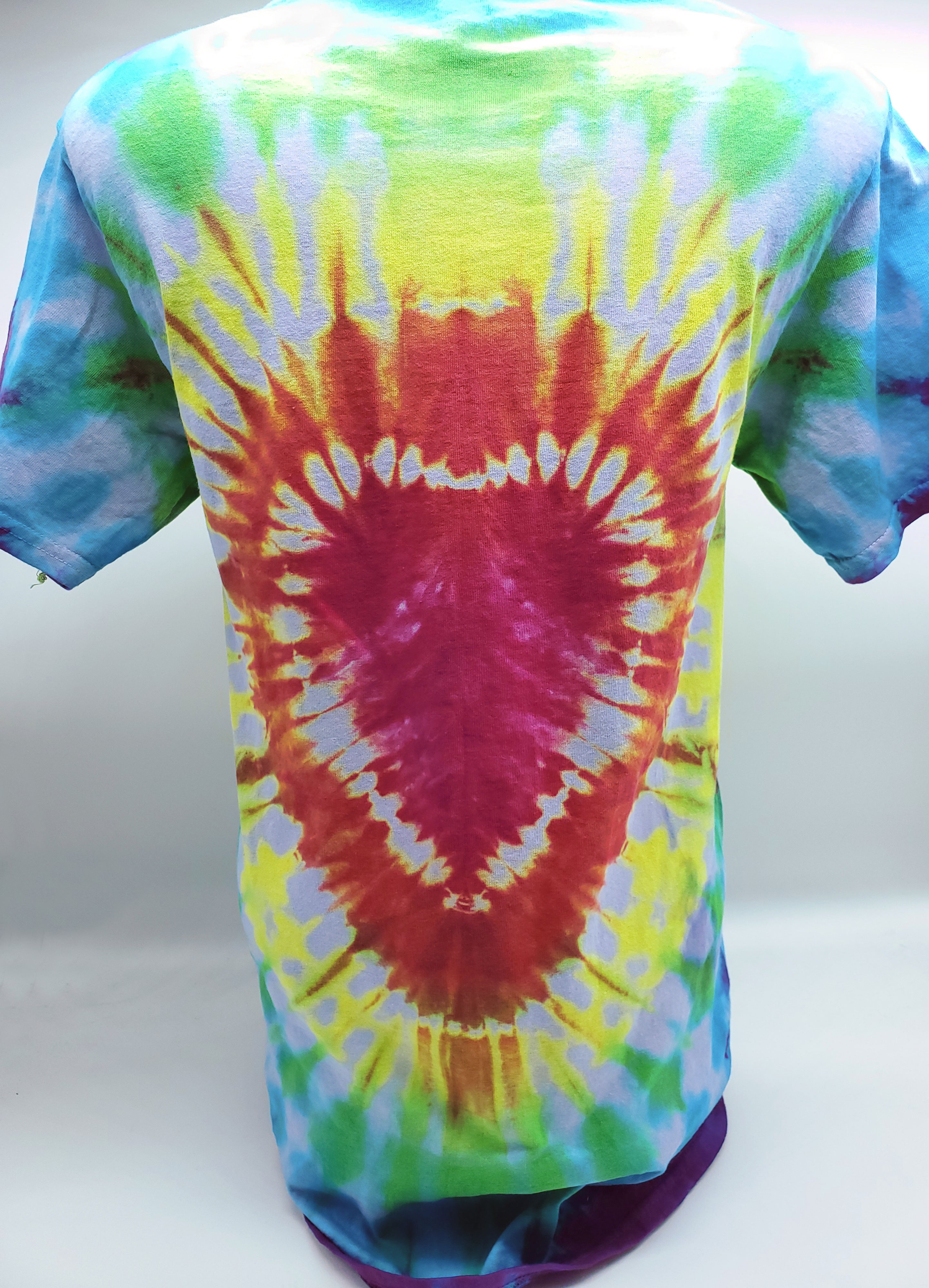 Unisex Adult S Rainbow Heart Tie Dyed T Shirt - The Caffeinated Raven
